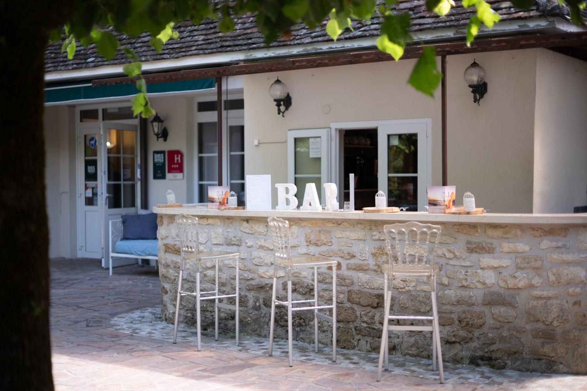 Logis Hotels - Hotel Restaurant Domaine Les Falaises Martel Luaran gambar
