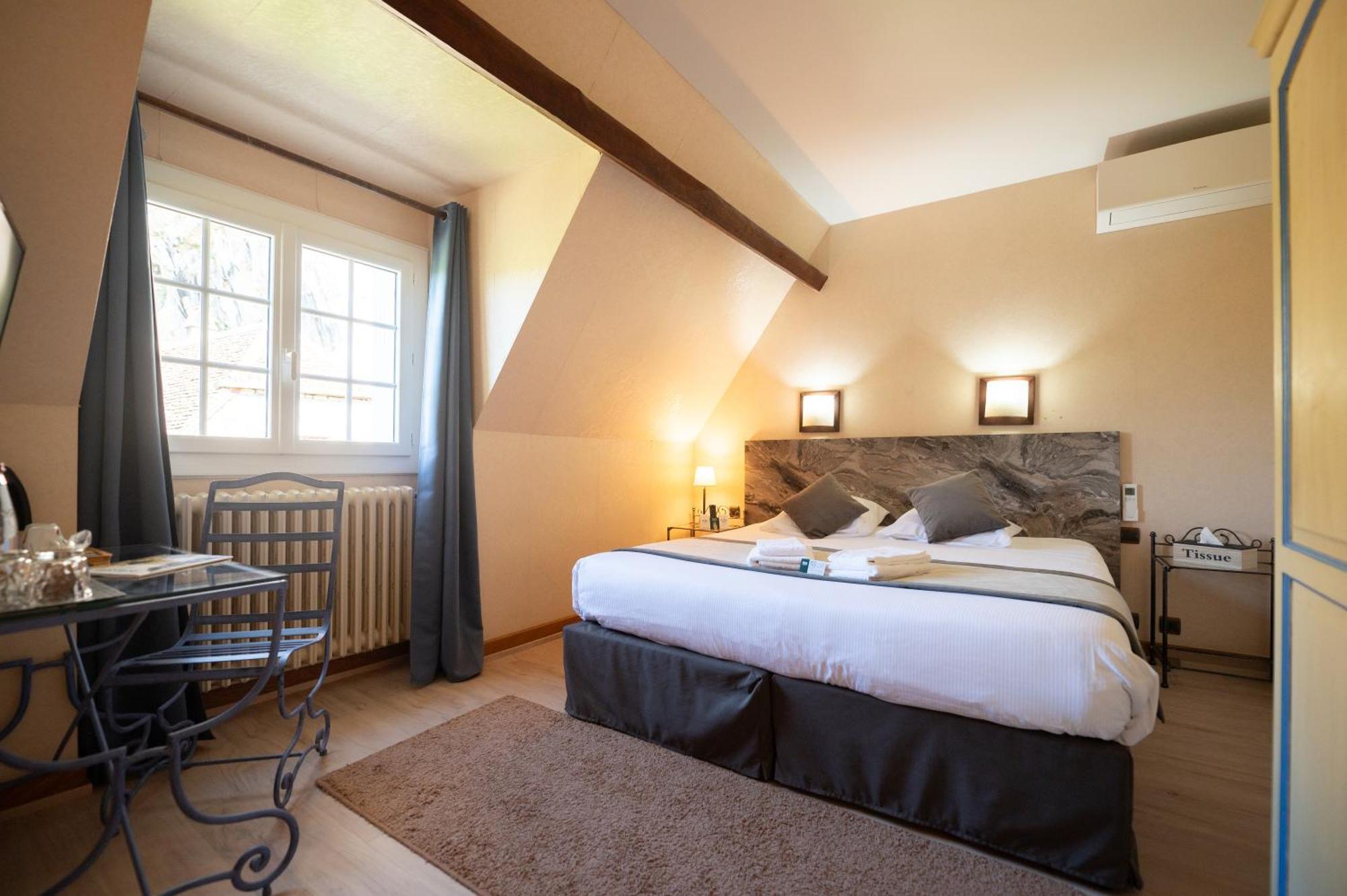 Logis Hotels - Hotel Restaurant Domaine Les Falaises Martel Bilik gambar